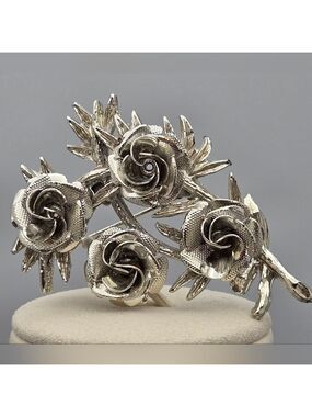 CORO Rose Bouquet Vintage Silver Tone Brooch